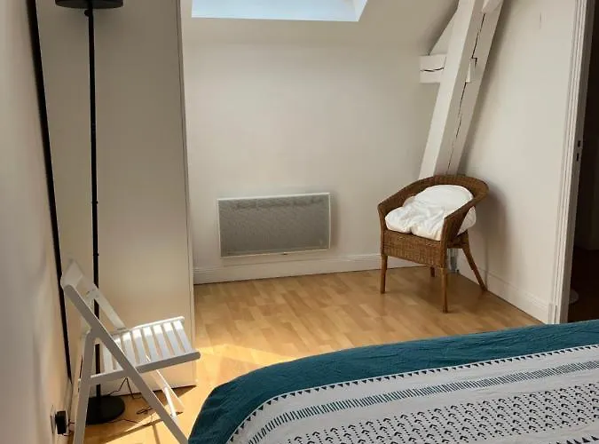 Maison De Ville, Hyper Centre, 8p, 105m2 Semesterbostad *