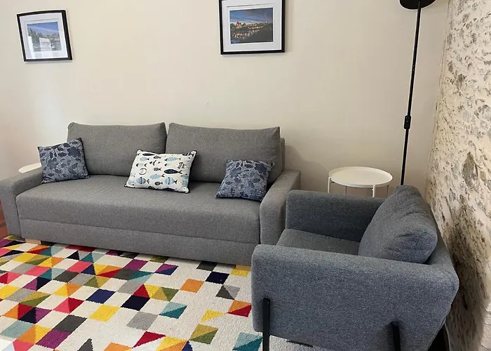 Maison De Ville, Hyper Centre, 8p, 105m2