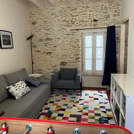 Vakantiehuis Maison De Ville, Hyper Centre, 8p, 105m2