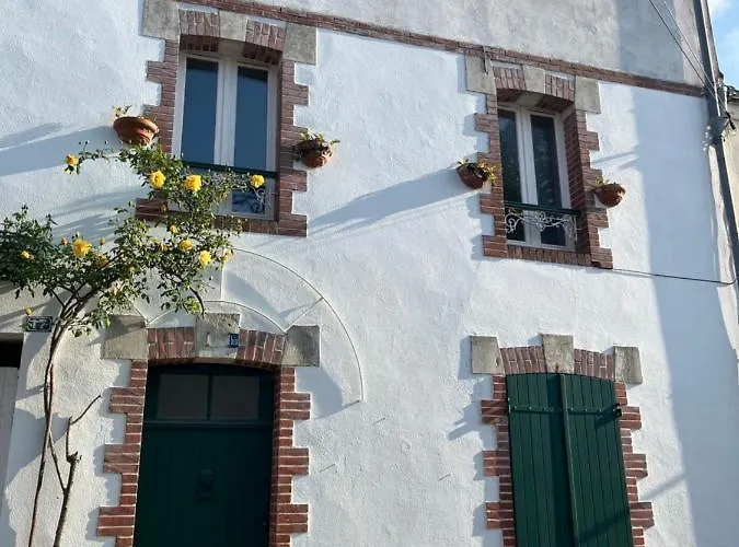 Maison De Ville, Hyper Centre, 8p, 105m2 * Pornic