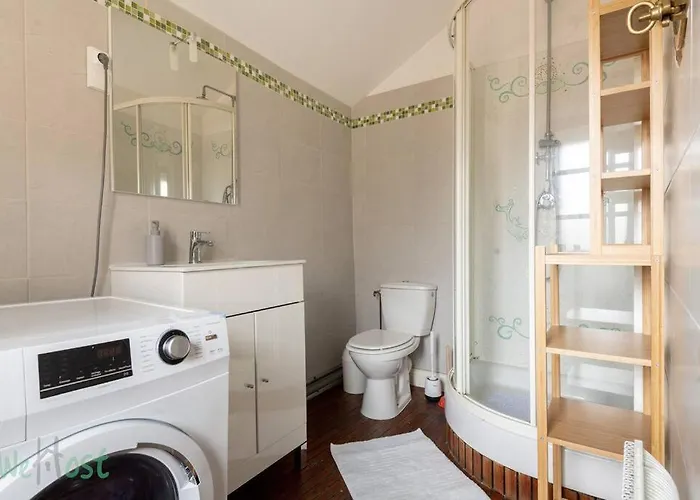 Maison De Ville, Hyper Centre, 8p, 105m2